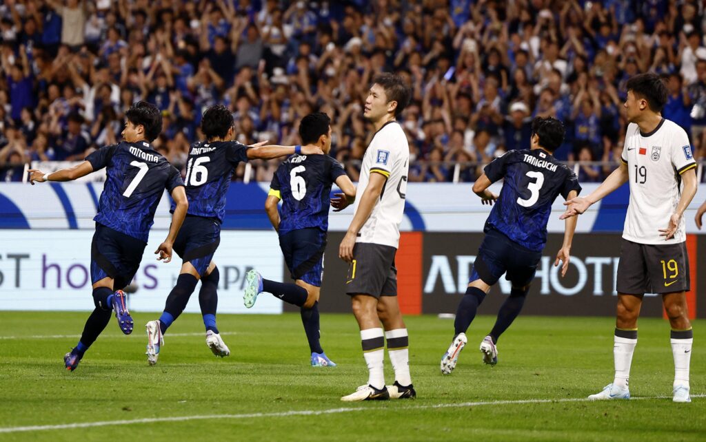 2026世足-外圍賽:亞洲區第3輪 賽況整理 2 2026世足-外圍賽:亞洲區第3輪 賽況整理 日本與中國第3輪開打,雙方實力懸殊中國慘敗日本。(圖轉至路透社)